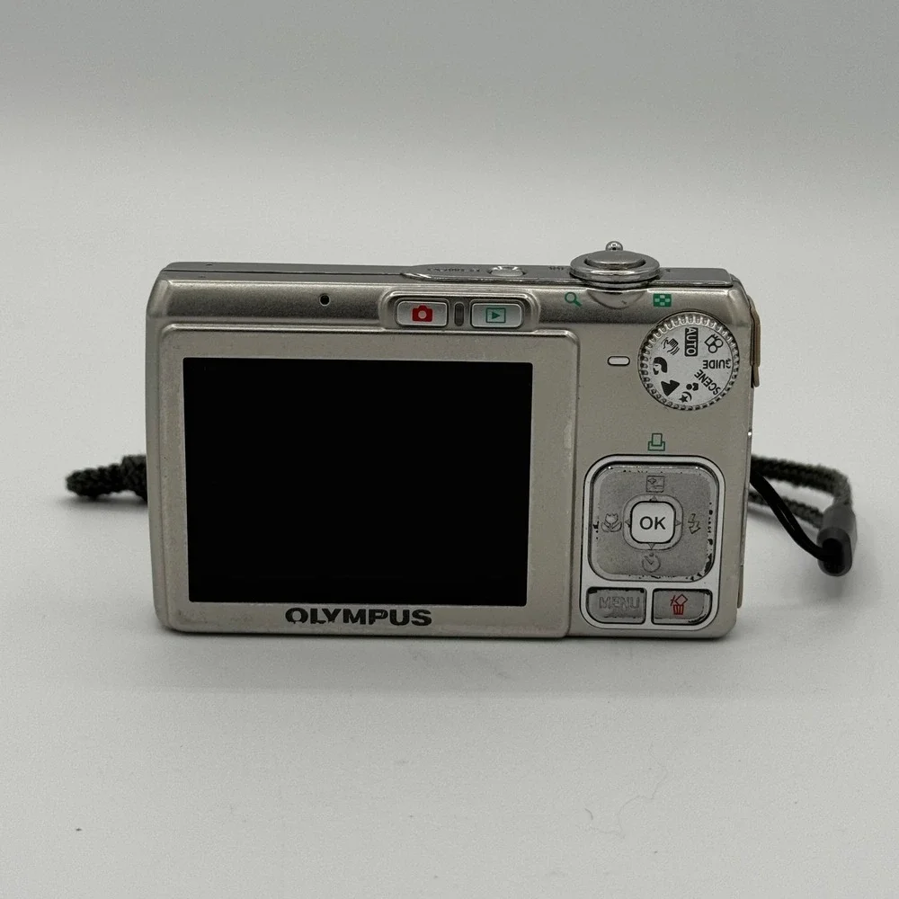 Olympus FE-230 7.1MP Digital Camera Silver 3x Optical Zoom Y2K Point and Shoot